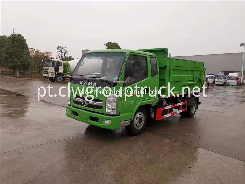 Compression Docking Refuse Collector 1